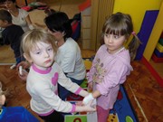 Malování na dřevěné magnetky